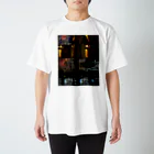 ZZZONOの夜の街角 Regular Fit T-Shirt