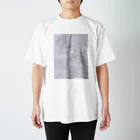 エスカルゴのお店の海の少女 Regular Fit T-Shirt