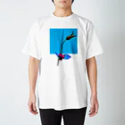 ＦＴＴＹのヤドクガエルと花 Regular Fit T-Shirt