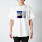 うたかた色の景色がみえるお店の明け方と朝焼け Regular Fit T-Shirt