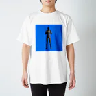 kazuakiのローポリマンの立ち姿 Regular Fit T-Shirt