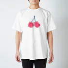 サメとメンダコ[namelessmm2]のメンダコさくらんぼ Regular Fit T-Shirt