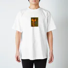 paca SHOPのニヤリ顔のきりんくん Regular Fit T-Shirt