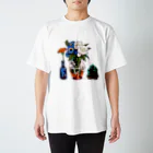 tomidoronの生花を見守る石 スタンダードTシャツ