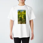 若葉のつぼみの菜の花のんびり Regular Fit T-Shirt