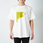 コーヒーとサウナのアルパカがみている Regular Fit T-Shirt