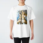 王道帝国の佐倉羽音の露出Tシャツ Regular Fit T-Shirt