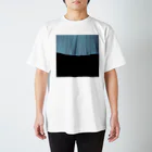 inko andの短すぎたカーテン Regular Fit T-Shirt