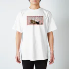 パグ PUG ぱぐ  OHMAI GALLERYのPUG-パグ-ぱぐ　リアルパグ-3 Tシャツ Regular Fit T-Shirt