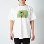 中村友美🐝イラストレーターのぴょこ。 Regular Fit T-Shirt