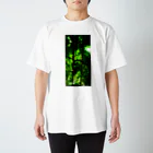 サトリアートのリーフ Regular Fit T-Shirt