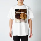 模範囚の気狂いパンケーキ Regular Fit T-Shirt