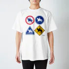 モノツクルヒト　Fuku～ふく～の馬標識 Regular Fit T-Shirt