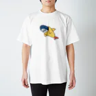 サメ わりとおもいのサメは海老天ごっこがお好き Regular Fit T-Shirt