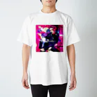 Kenny Goodsの煙まとうモデル Regular Fit T-Shirt