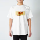 雑貨屋きゅう＠suzuri支店のにゃんこ＆食《くるみパン》しましまB Regular Fit T-Shirt