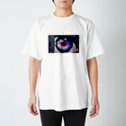 Sonna Kanjiのグッズの幻想的な瞳 Regular Fit T-Shirt