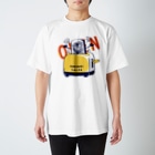 イラスト MONYAAT のカリカリサロンE Regular Fit T-Shirt