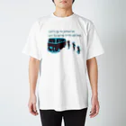 キッズモード某のスクールバスと少年たち　チョコミントカラーVr スタンダードTシャツ