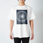 コメディアンホラーニシヤマショップの太陽の輪 Regular Fit T-Shirt