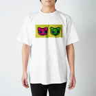 グレープフルーツちゃんのTwoCats_YELLOW Regular Fit T-Shirt