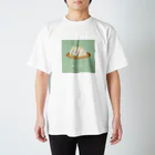 しんま みさんの純喫茶ブルーラビット　フルーツサンド&白ロゴ Regular Fit T-Shirt