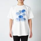 みずうちさとみ Shopのクラゲゆらゆら Regular Fit T-Shirt