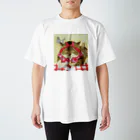 マルポレランドのりんごを剥く姉 Regular Fit T-Shirt