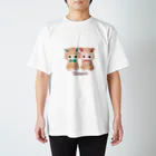 らくだのリボンを探す猫 Regular Fit T-Shirt