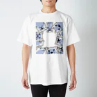 真希ナルセ（マキナル）ののぞく白柴たち Regular Fit T-Shirt