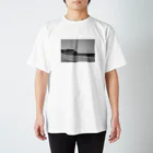 相田彦一のモノクロ伊良湖岬 Regular Fit T-Shirt