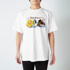 モルモット&小動物雑貨屋さん「パティ&ルンルン」のオリジナルイラストです☆ Regular Fit T-Shirt