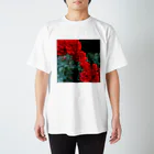 その日暮らし。の薔薇のお花 深紅 スタンダードTシャツ