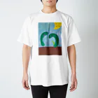 The berrys マリアのQ~りのあいさつ Regular Fit T-Shirt