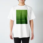 hungoutの隣の芝生は青くない Regular Fit T-Shirt