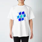 しろいおふぅのマンタの群れ Regular Fit T-Shirt