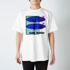 redcoinの水槽に入ったままデートする魚 Regular Fit T-Shirt