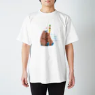 It is Tomfy here.の子ペンギンとアイス Regular Fit T-Shirt