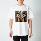 りるの迫り来るねこ Regular Fit T-Shirt