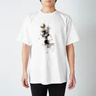 ねんねん虫のぼくはむてき Regular Fit T-Shirt