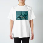 カオラインハウスのビッグマーメイド Regular Fit T-Shirt