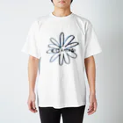 watsgoodsのむげんのはな Regular Fit T-Shirt