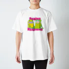 くド屋（暫定）の相棒クドさん　マゼンタ文字 Regular Fit T-Shirt