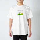栞子のハムちゃんが家にいますTシャツ(緑/キンクマ) Regular Fit T-Shirt