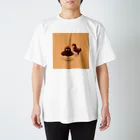 in the eyesの柴犬とたぬきケーキ Regular Fit T-Shirt