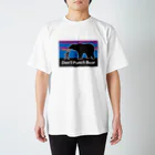 Don’t Punch Bear — Graphics —のクマ出没注意_yamanobori_ スタンダードTシャツ