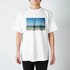 hanche -アンシュ-の初夏の海 Regular Fit T-Shirt