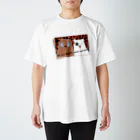 シロクマ商店のKISSクマ Regular Fit T-Shirt