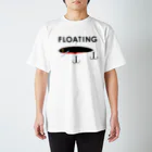 FISHING without FRIENDSのフローティングミノー / ブラック Regular Fit T-Shirt