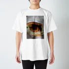 てぃるやすのノーザンホースパークのコロッケサンド Regular Fit T-Shirt